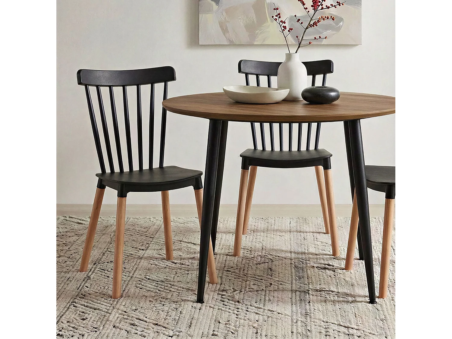 Lot de 4 chaises RAVI de salle à manger design, Noir, Design scandinave avec assise confortable, Pieds en hêtre massif