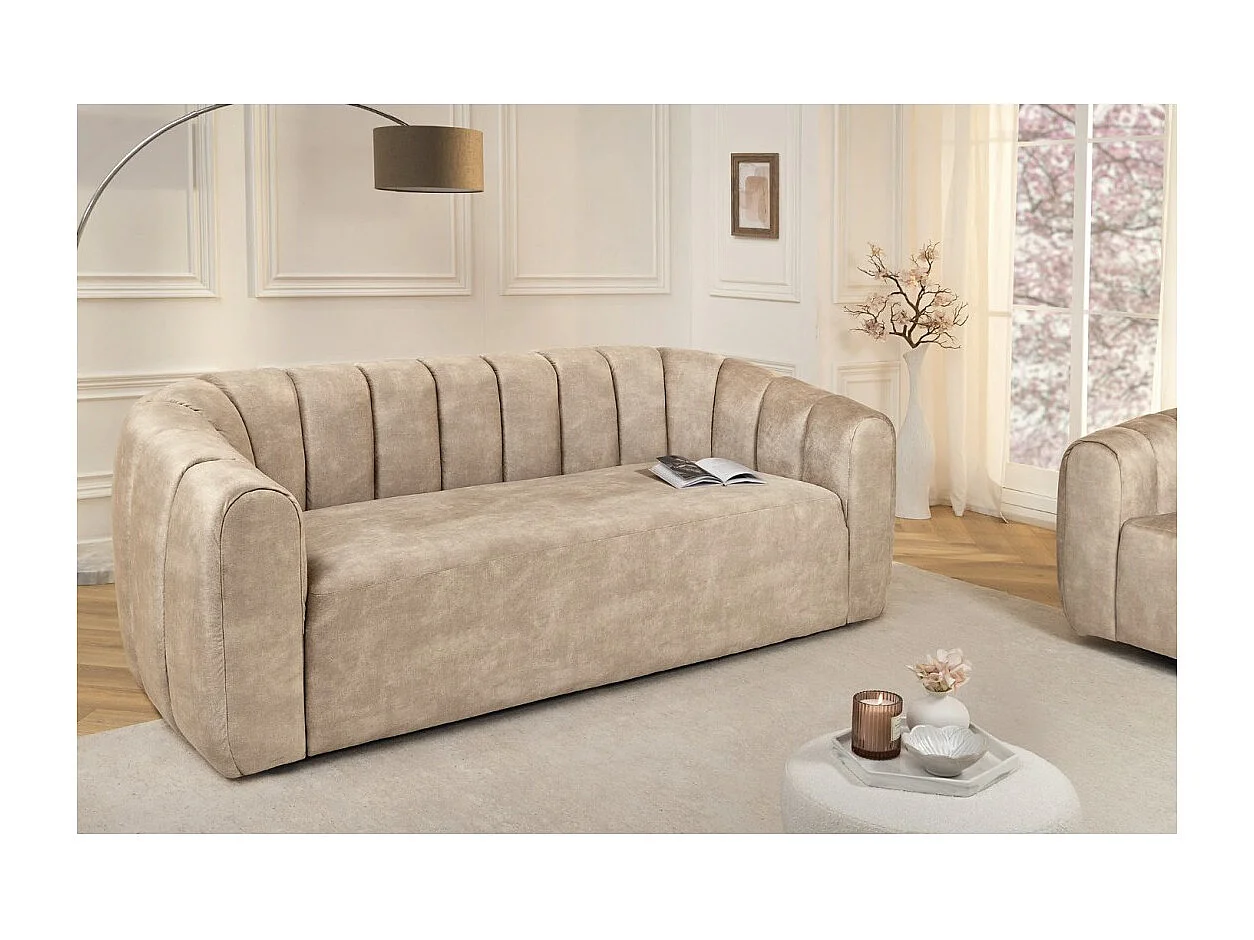 Canapé droit MYSTRO beige – Canapé design en velours avec accoudoirs