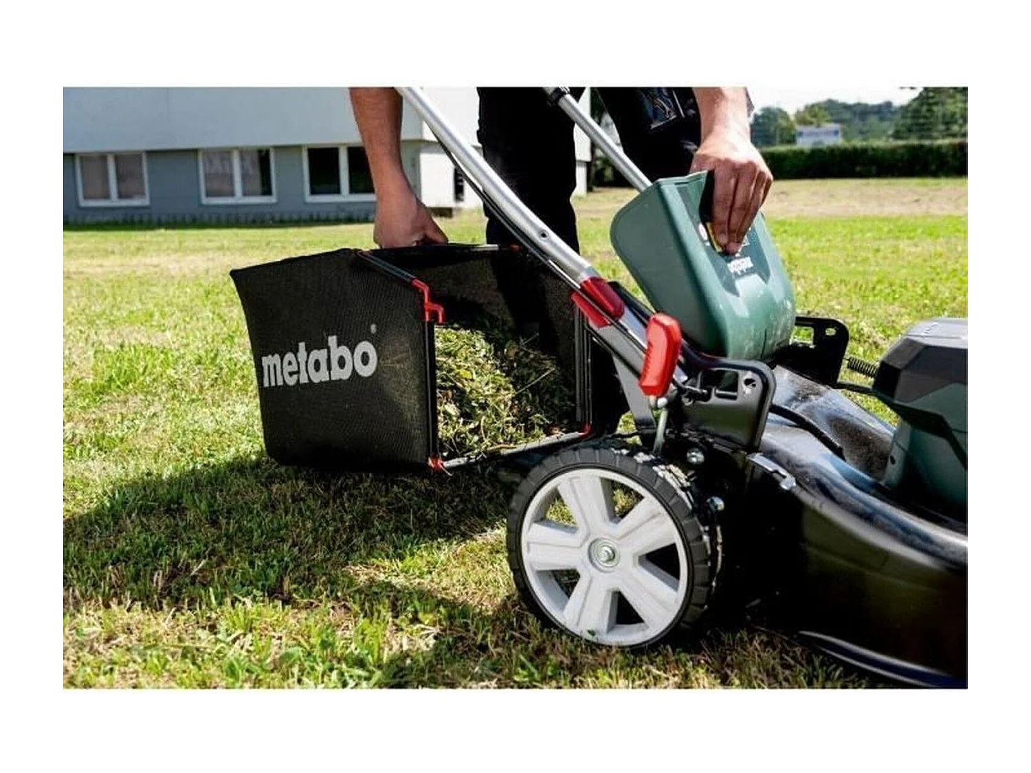 Tosaerba a batteria Metabo RM 36-18 LTX BL 46 cm, motore brushless, 7 altezze di taglio, sacco 55 L, autotrattata, 18 V