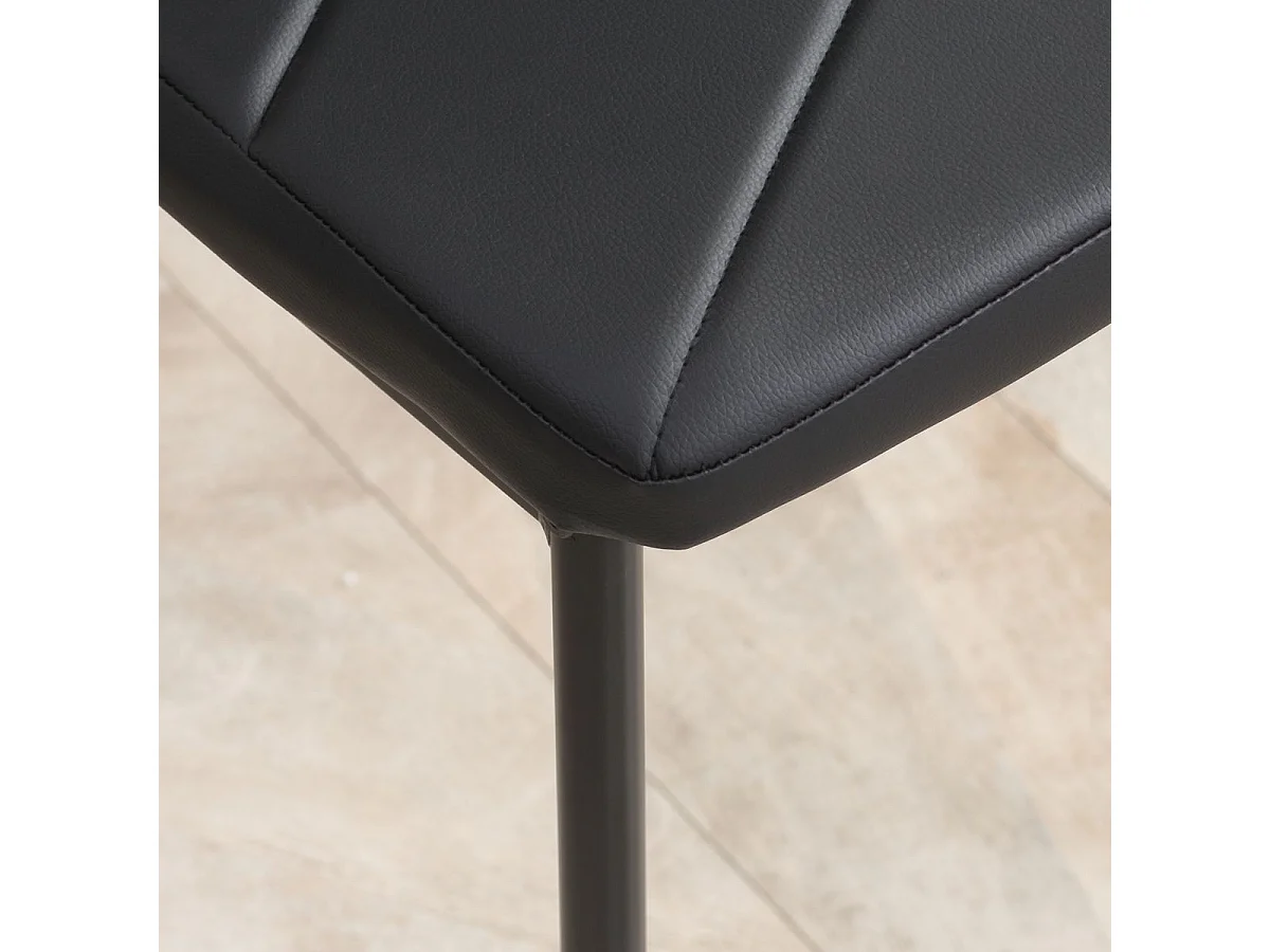 Pack de 4 sillas Satai Homcom tapizado negro 97x41x50 cm