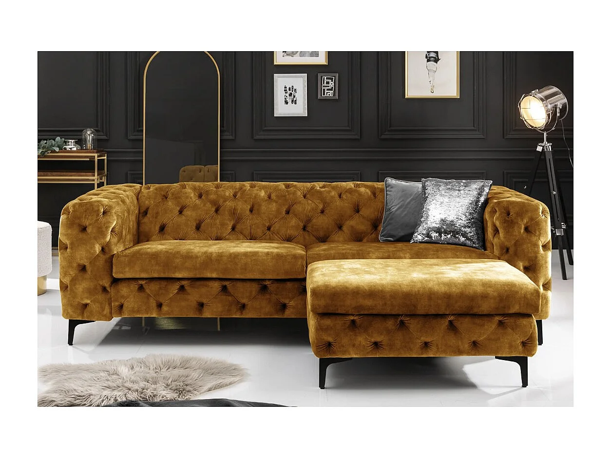 Canapé + pouf VELENA jaune moutarde – Ensemble baroque en velours avec pieds métal noirs