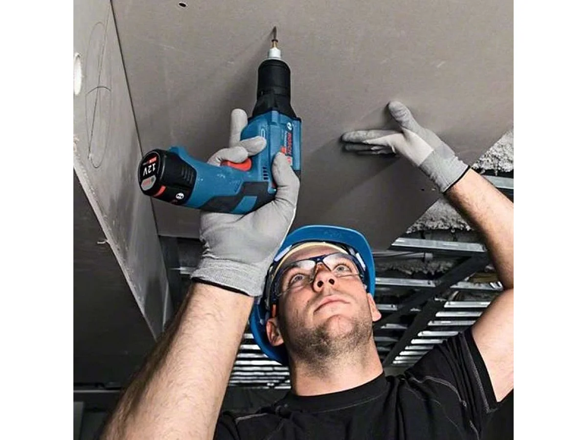 Wkrętarka do płyt gipsowo-kartonowych BOSCH GTB 12V-11 bezprzewodowa, kompaktowa, silnik bezszczotkowy, bateria Li-ion 12V, odłączany magazyn automatyczny