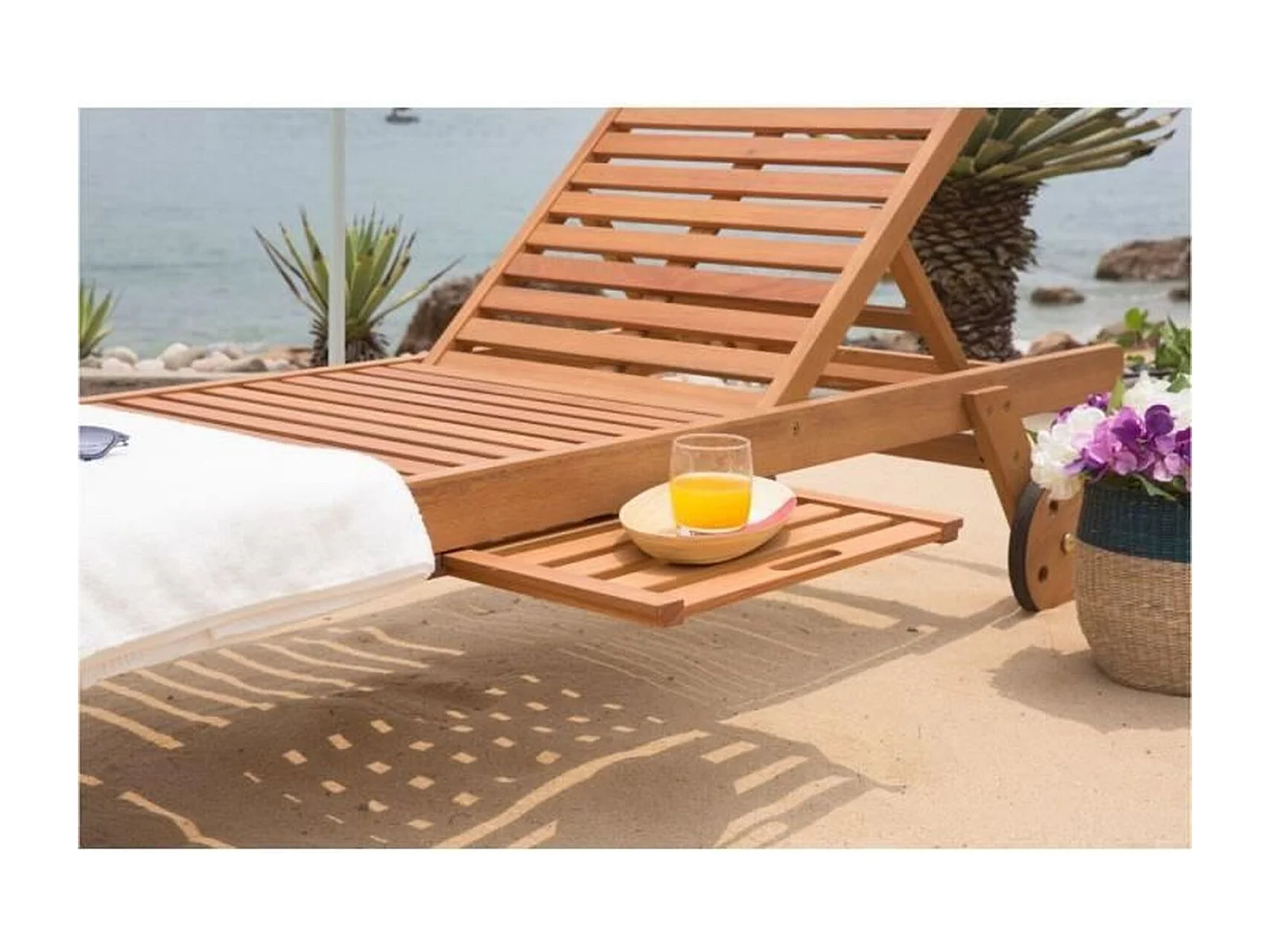 Bain de soleil jardin en eucalyptus - RAUHA - Marron