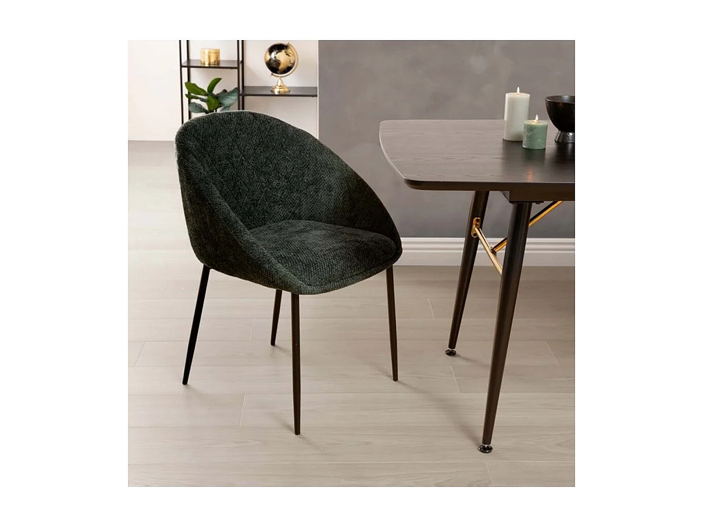 Lot de 2 chaises de salle à manger en tissu chenille avec des pieds en métal, coloris Vert Cèdre - Longueur 60 x Profondeur 57 x Hauteur 81 cm