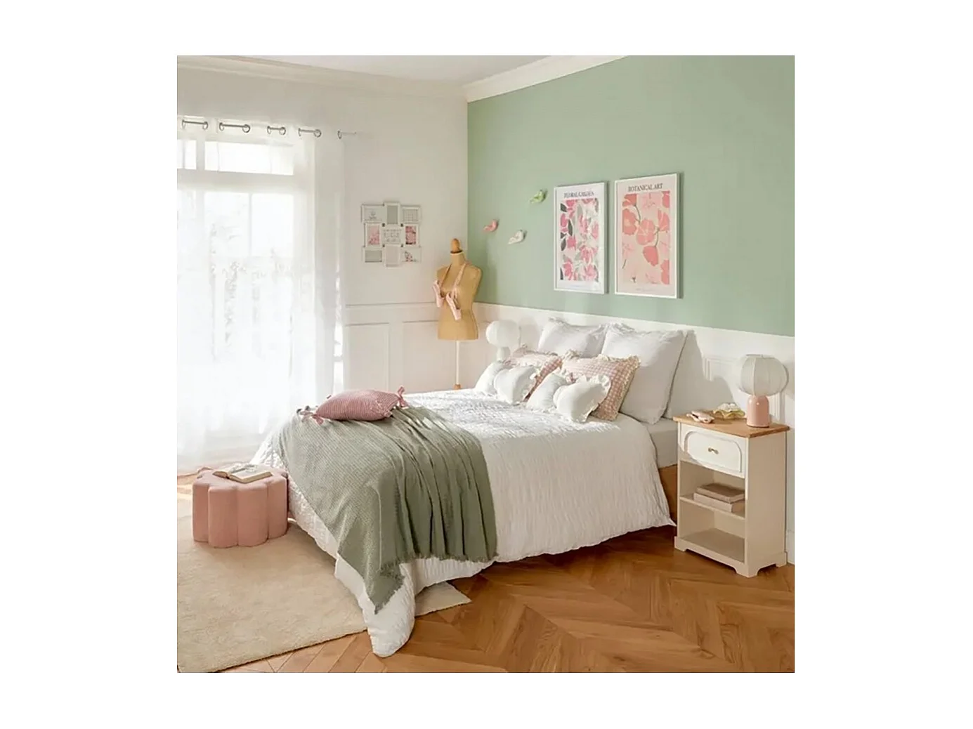 Table de chevet avec un tiroir et deux étagères ouvertes, coloris ivoire - Longueur 45 x Profondeur 30 x Hauteur 67 cm 