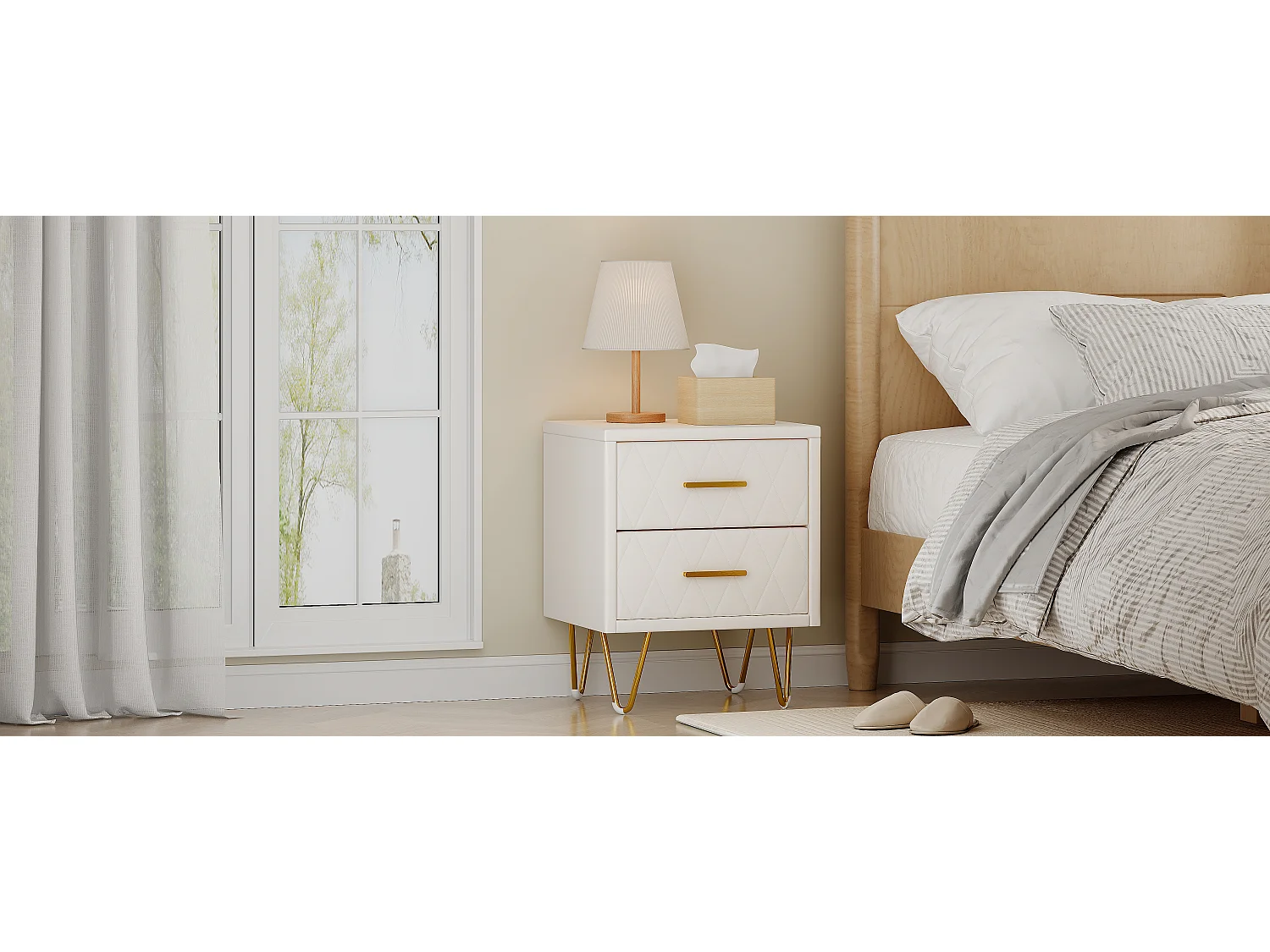 Set di 2 Comodini Imbottiti Beige con 2 Cassetti e Piedini in Metallo Dorato, 41x35,5x51 cm