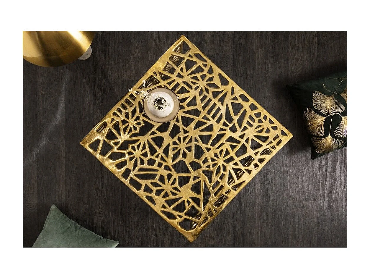Table basse METRIX carrée 60 cm – Table basse design en aluminium doré à motifs géométriques