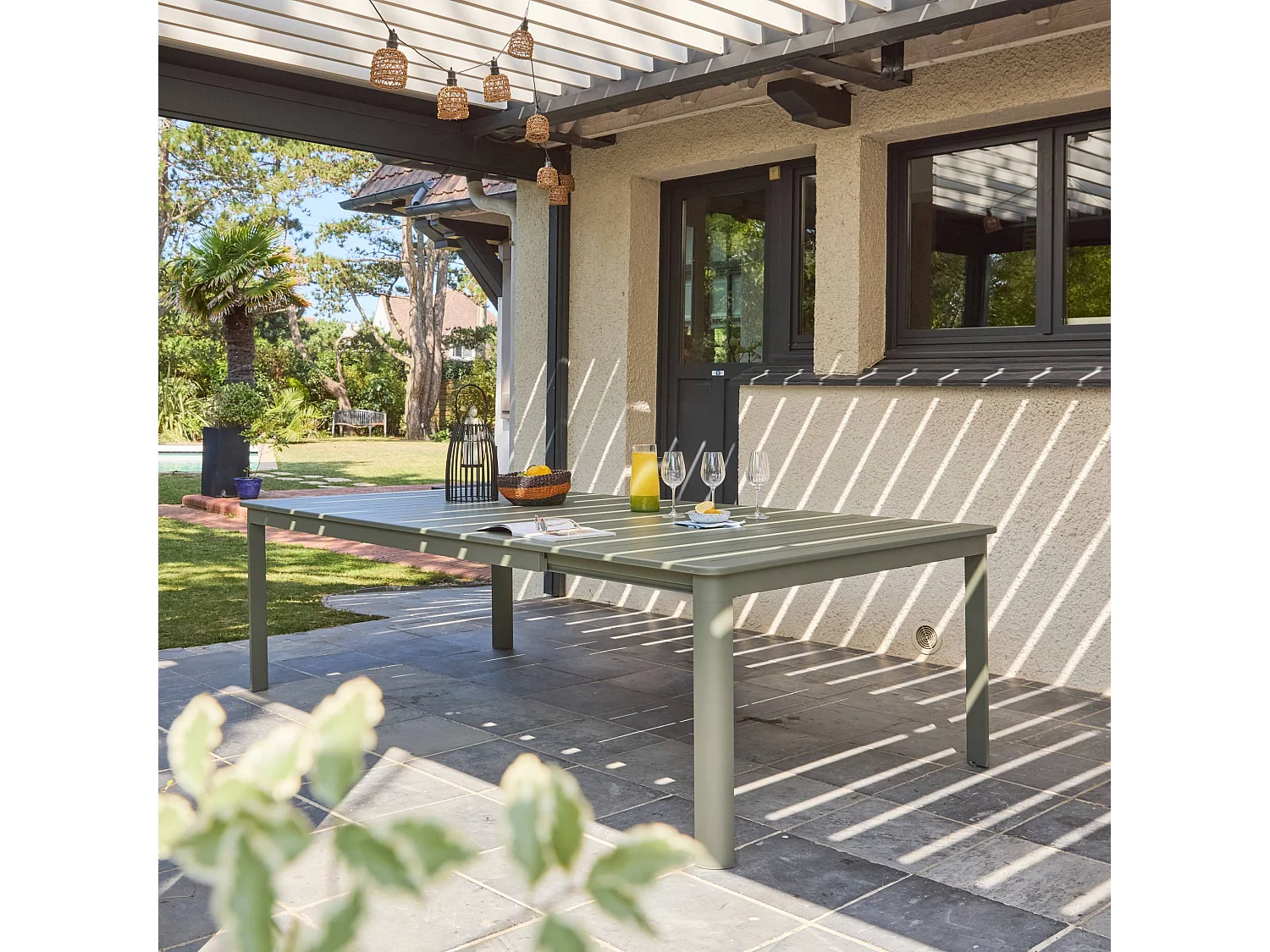 Table de jardin extensible aluminium 12 places kaki - Karo