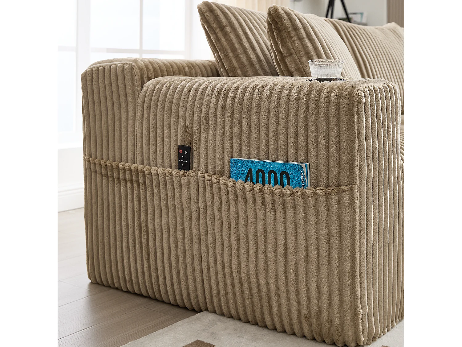 Sofá esquinero de 3 plazas con chaise longue y 5 cojines - Tejido pana - Color caqui