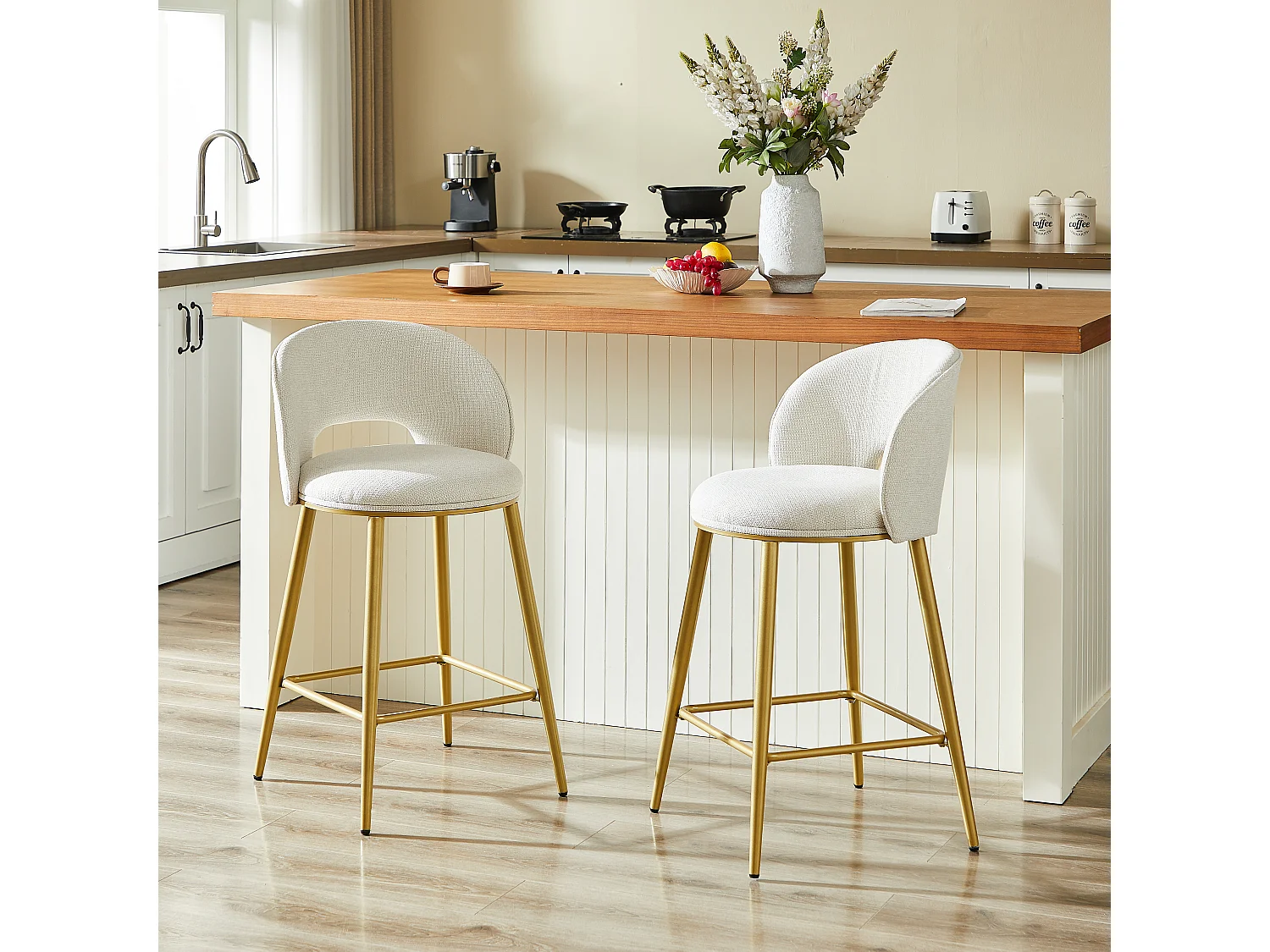 Set van 2 beige stoffen barkrukken - Opengewerkte rugleuning en goudkleurig metalen frame