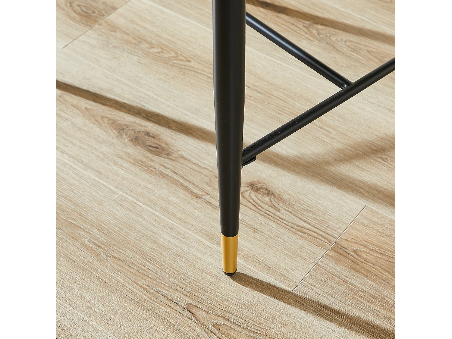 Juego de 2 taburetes de bar en tejido chenilla marrón claro - Patas de metal negro y dorado