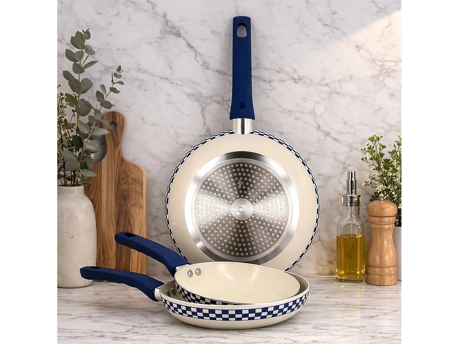 Menastyl - Poele Ginette 20cm En Aluminium Recyclé Revêtement Céramique