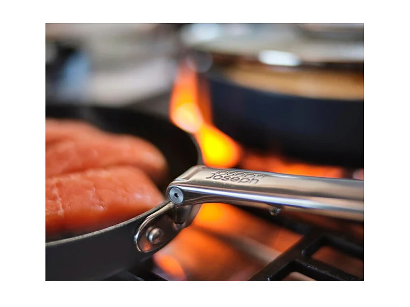 Casserolerie Joseph Joseph Space Poele de 24 cm