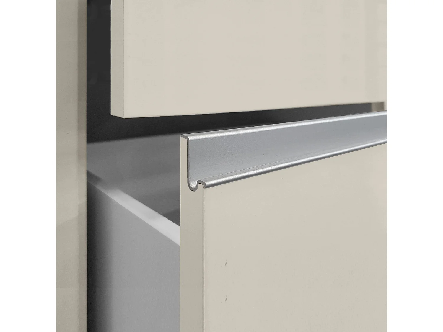 Credenza Magic con 3 ante e 3 cassetti cashmere 200x40x80 cm