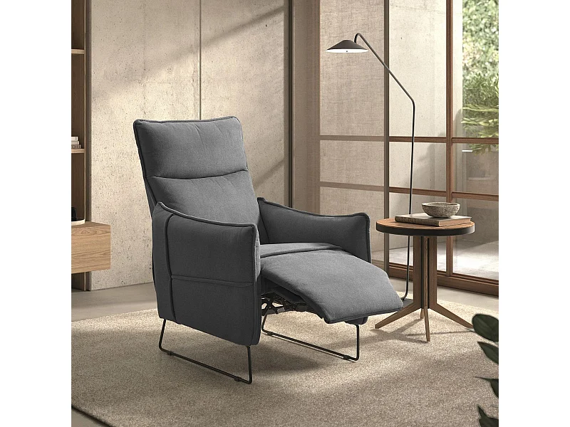 Fauteuil Relax design en tissu gris foncé piètement métal luge - HASSAN