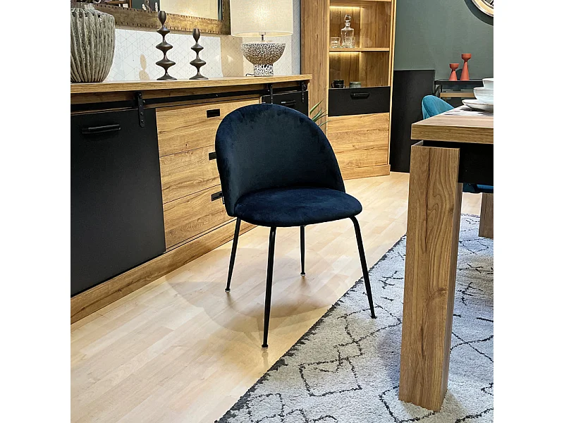 Lot 2 chaises capitonnées en velours noir pieds métal noir – FARA 2