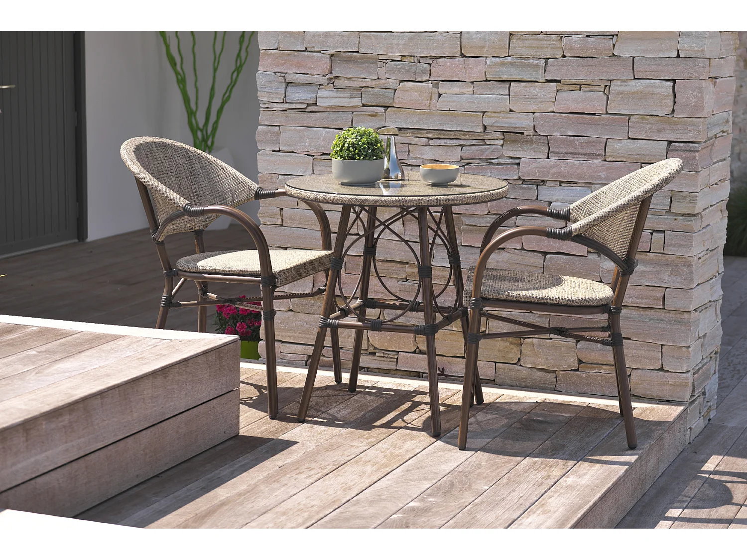 Set mit 2 Gartensesseln ausem Aluminium und beigem Textilene