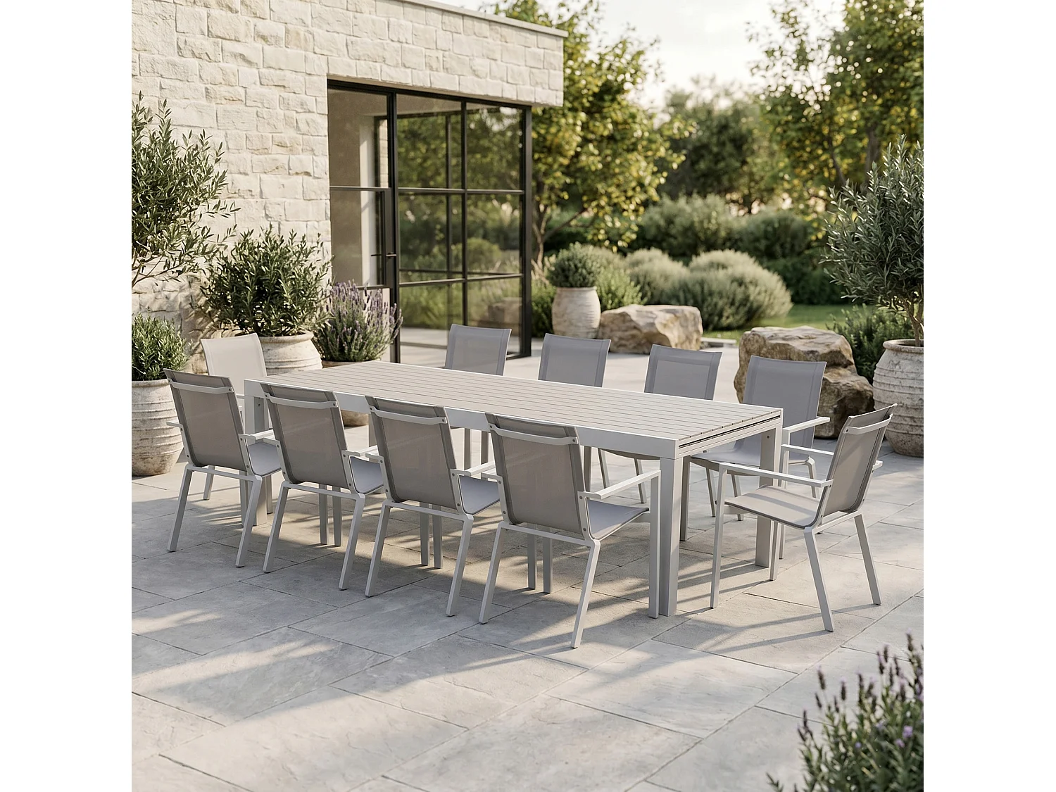 Ensemble TULUM 10/14p en aluminium blanc et plateau en aluminium décors bois avec 10 fauteuils en textilène