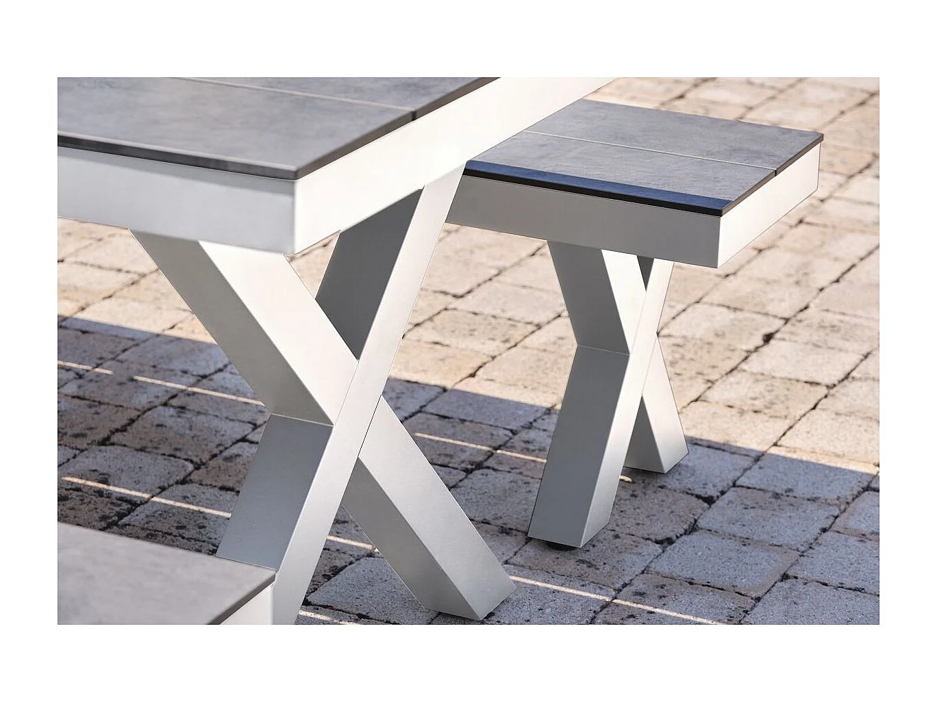 Tuintafel in aluminium met HPL-blad - ANNECY