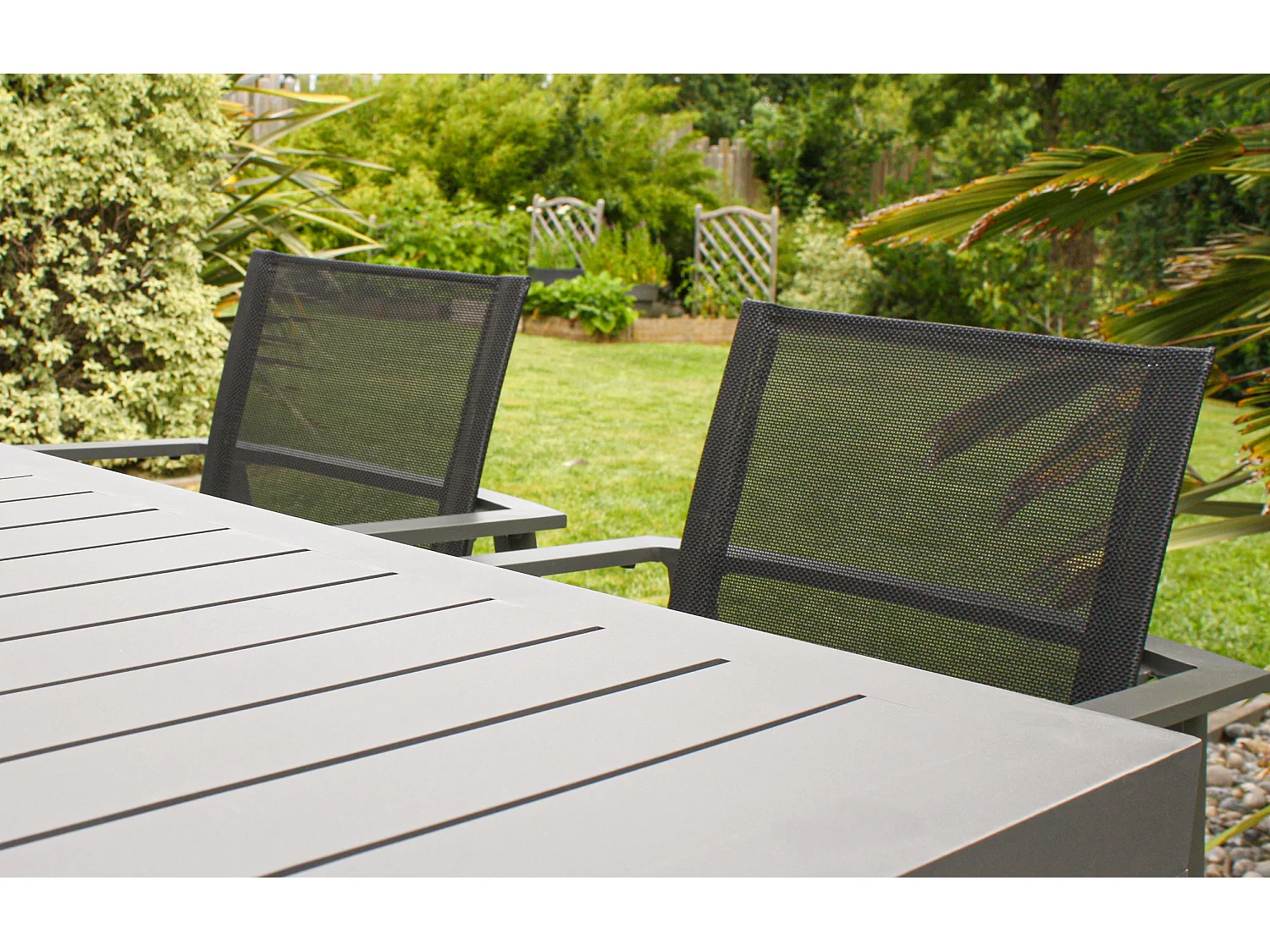 Lot de 2 fauteuils de jardin empilables en aluminium