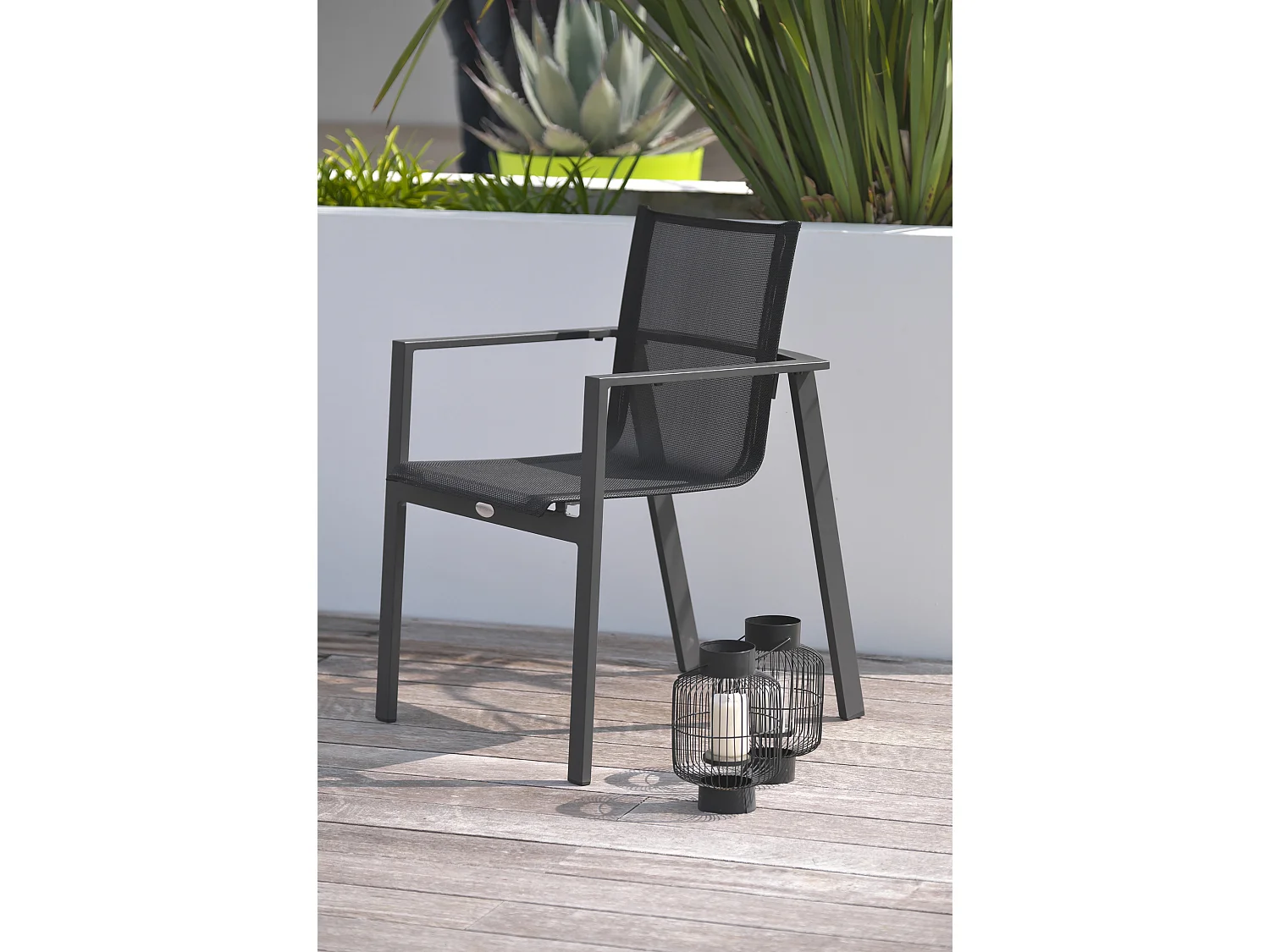 Lot de 2 Fauteuils de Jardin Empilables "Miami" 84cm Gris Anthracite