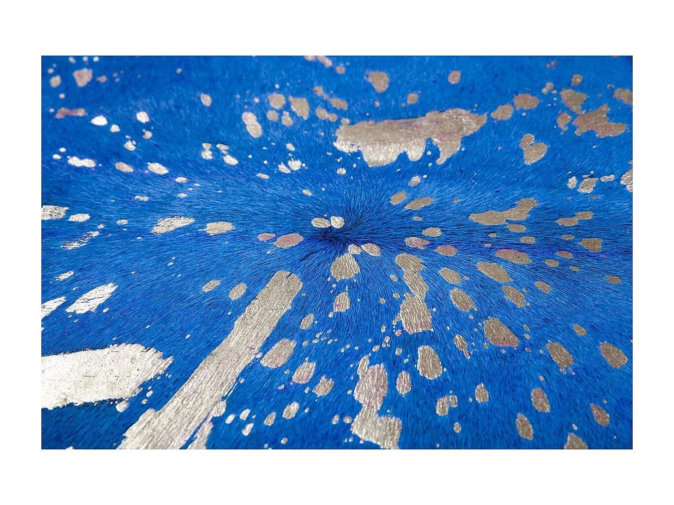 Tapis Peau de Vache "Glam" Bleu & Or Entre 1,35 et 1,65 m2