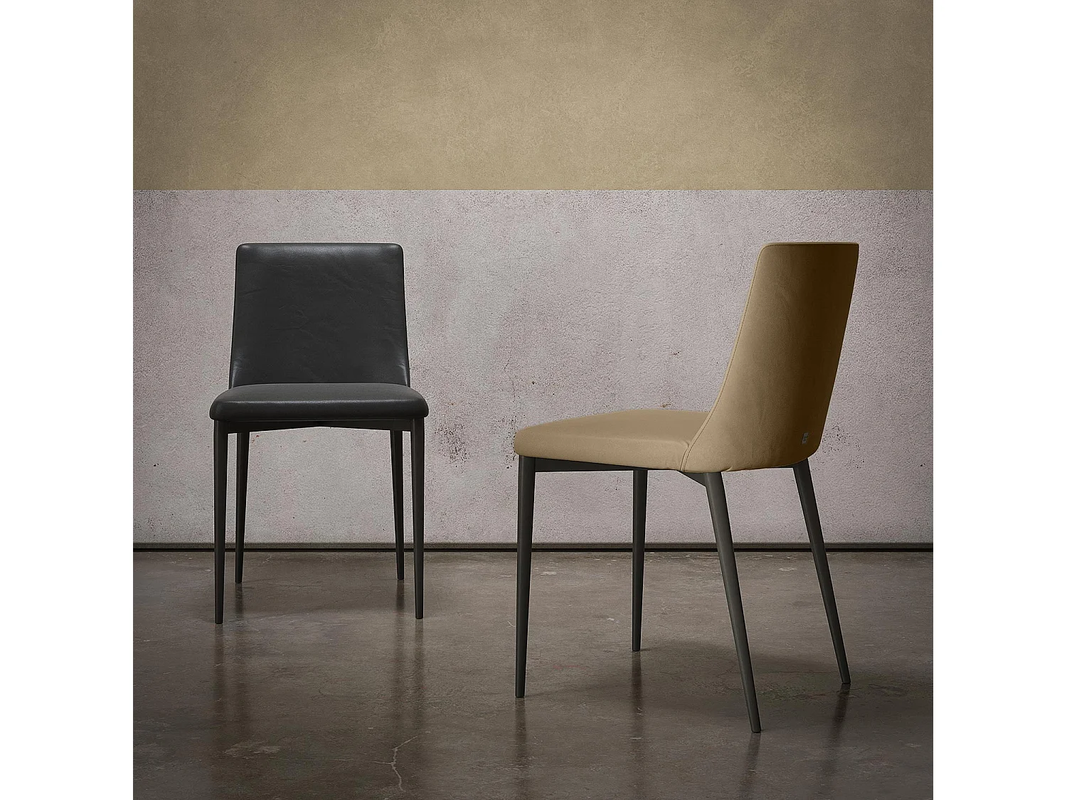 Set van 2 stoelen met antracietgrijs geraamte in bruin leren ch.