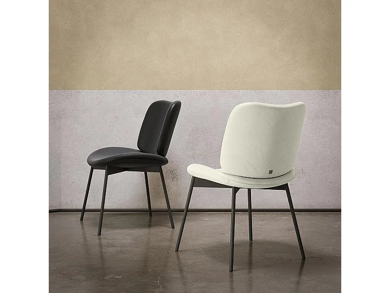 Ensemble de 2 chaises en mako - cadre gris charbon, cuir éco blanc havane