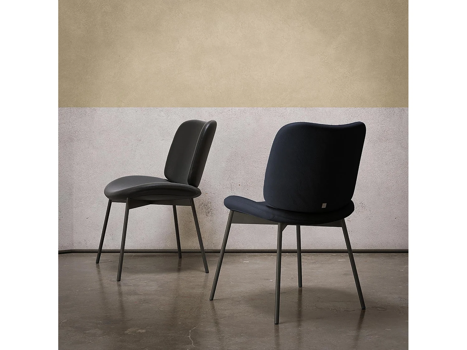 Set van 2 makostoelen - antracietgrijs frame, middernachtblauw nubuck kunstleer