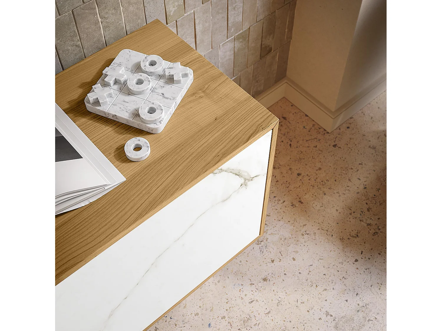 Aurea dressoir met 2 deuren - natuurlijke eikenhouten constructie, antracietgrijs, glazen deur met calcatta bedrukt