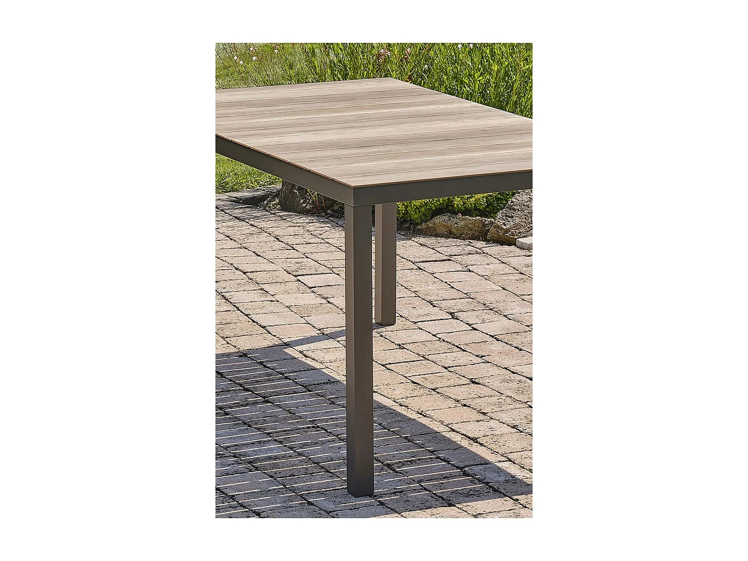 Table de Jardin Imitation Bois "Boston" 150cm Gris Anthracite