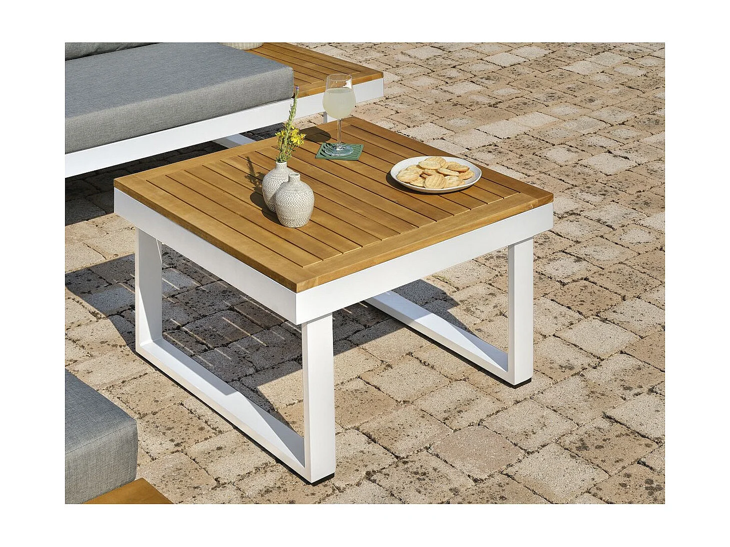 5-Sitzer-Gartenmöbel aus Akazienholz undem Aluminium