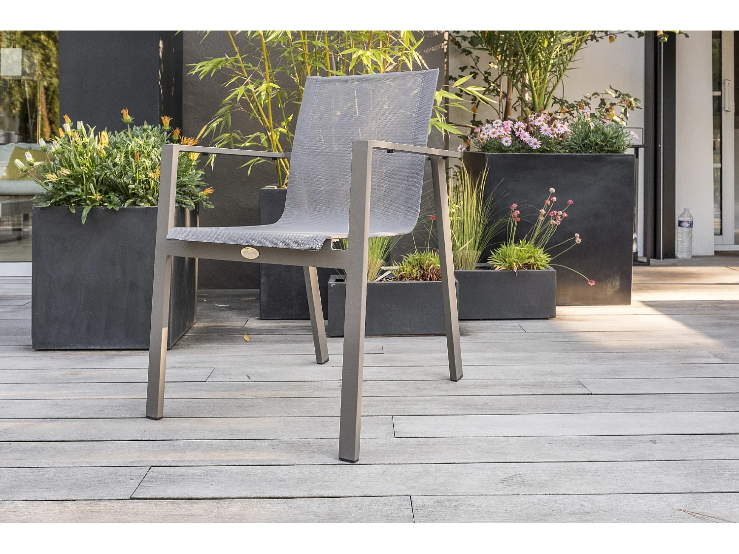 Fauteuil de jardin empilable en aluminium et toile plastifiée