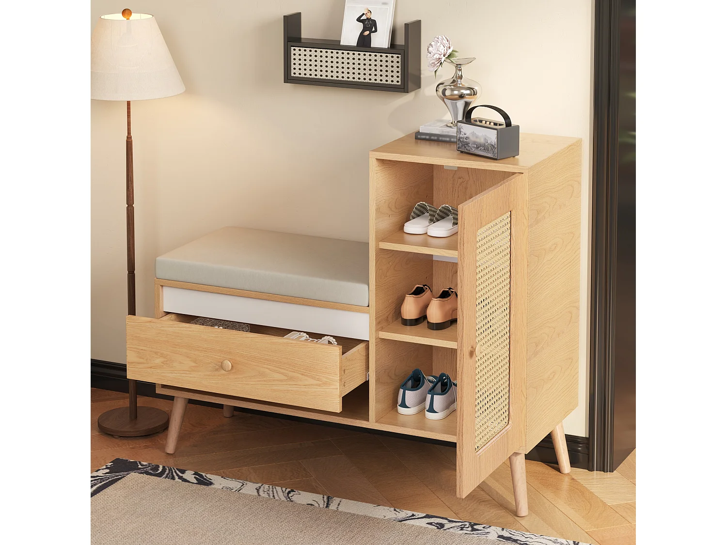 Schuhschrank aus Rattan – 95,5 x 35 x 80,5 cm – mit Tür, Sitzkissen, Schublade und offenem Stauraum – MDF – natur