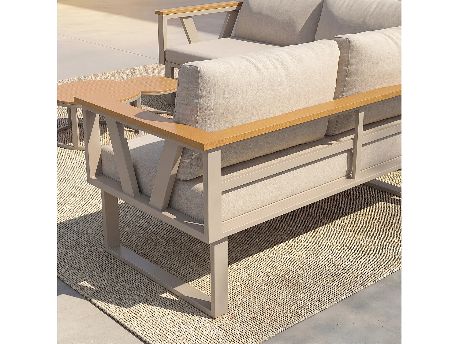 Modulares Gartenmöbelset – mit Kissen, 2 Tischen, Sessel, Hocker und Sofas – Metall – beige