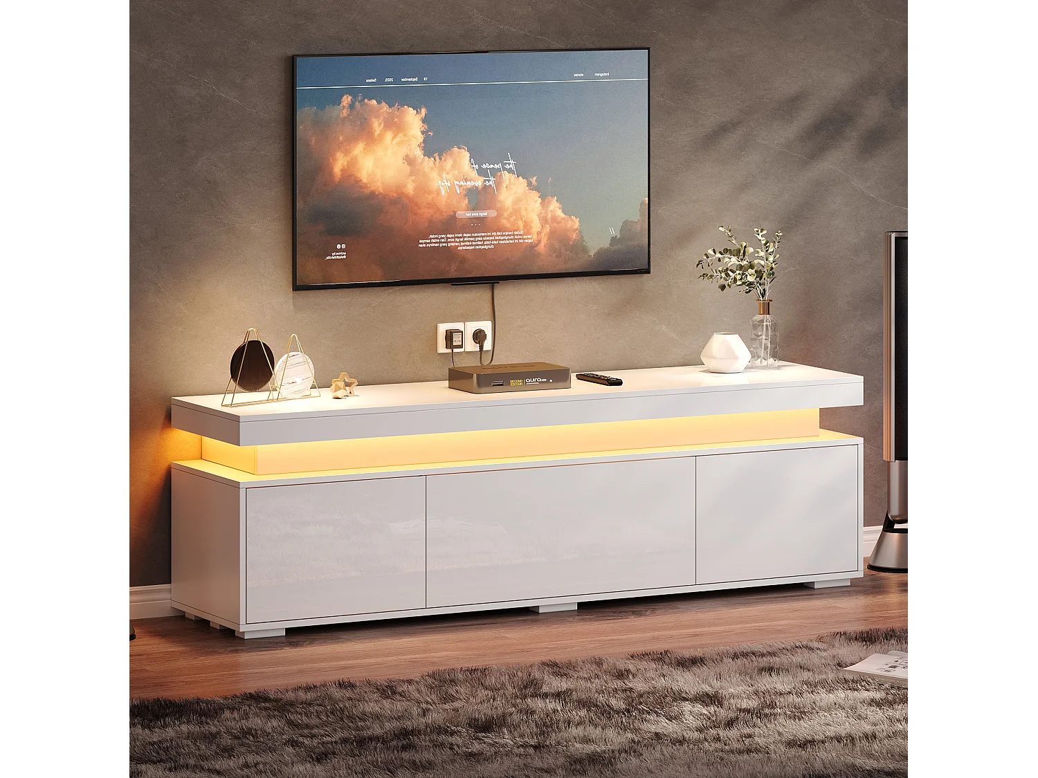 TV-Möbel fürs Wohnzimmer – 150 x 35 x 43 cm – mit 3 Türen, LED-Beleuchtung und Staufächern – Spanplatte – weiß