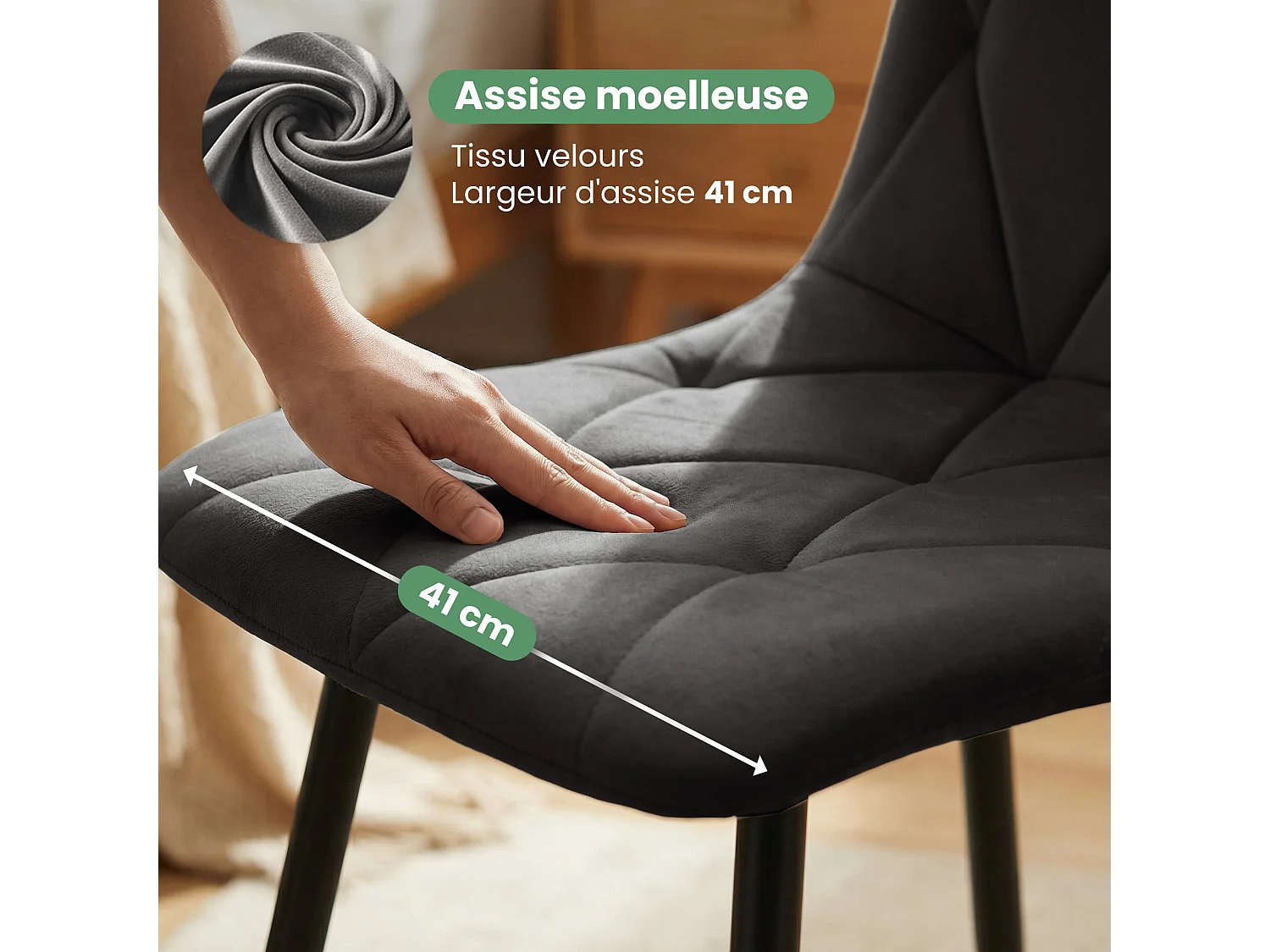 Chaise en velours matelassée MILO Graphite Foncé pieds noirs