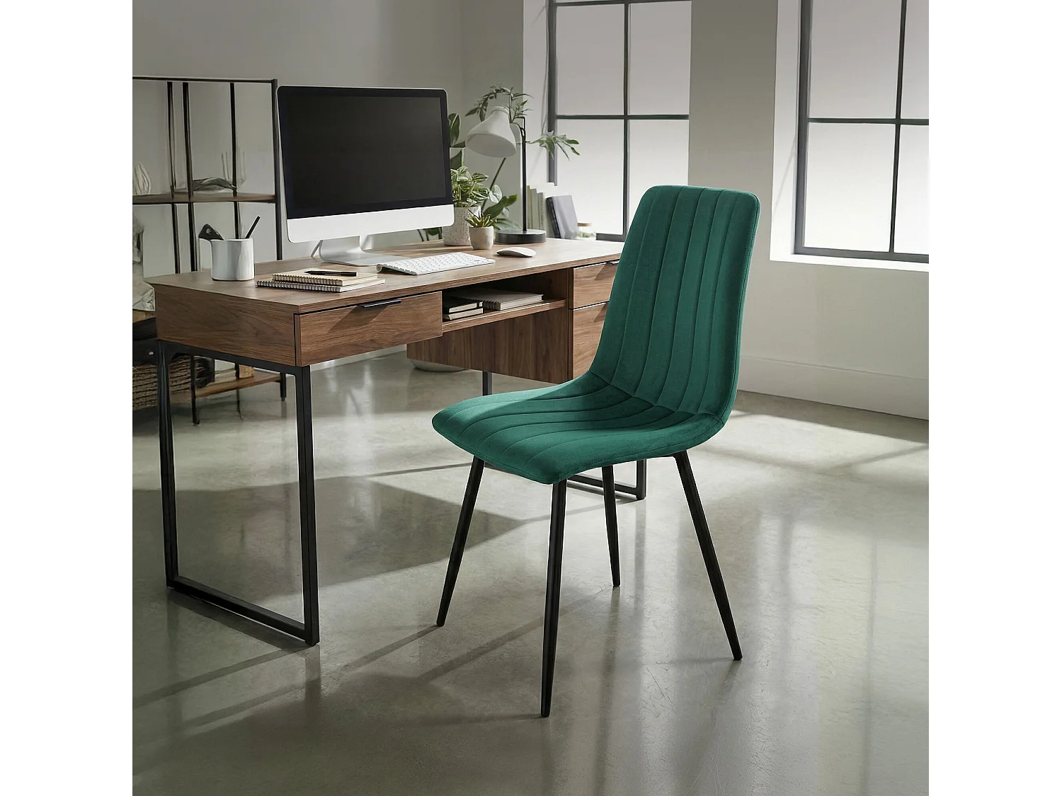 Cadeira de veludo acolchoada LIVO Verde Garrafa pernas pretas