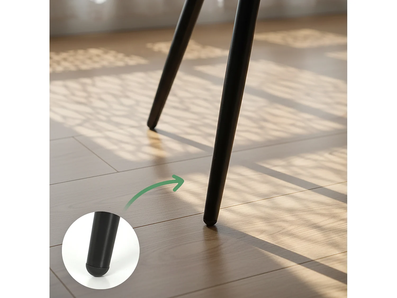 Set van 4 Eetkamerstoelen LUMO / Gestoffeerde Stoelen / Fluwelen Stoelen en Metalen Poten / Antraciet met zwarte benen