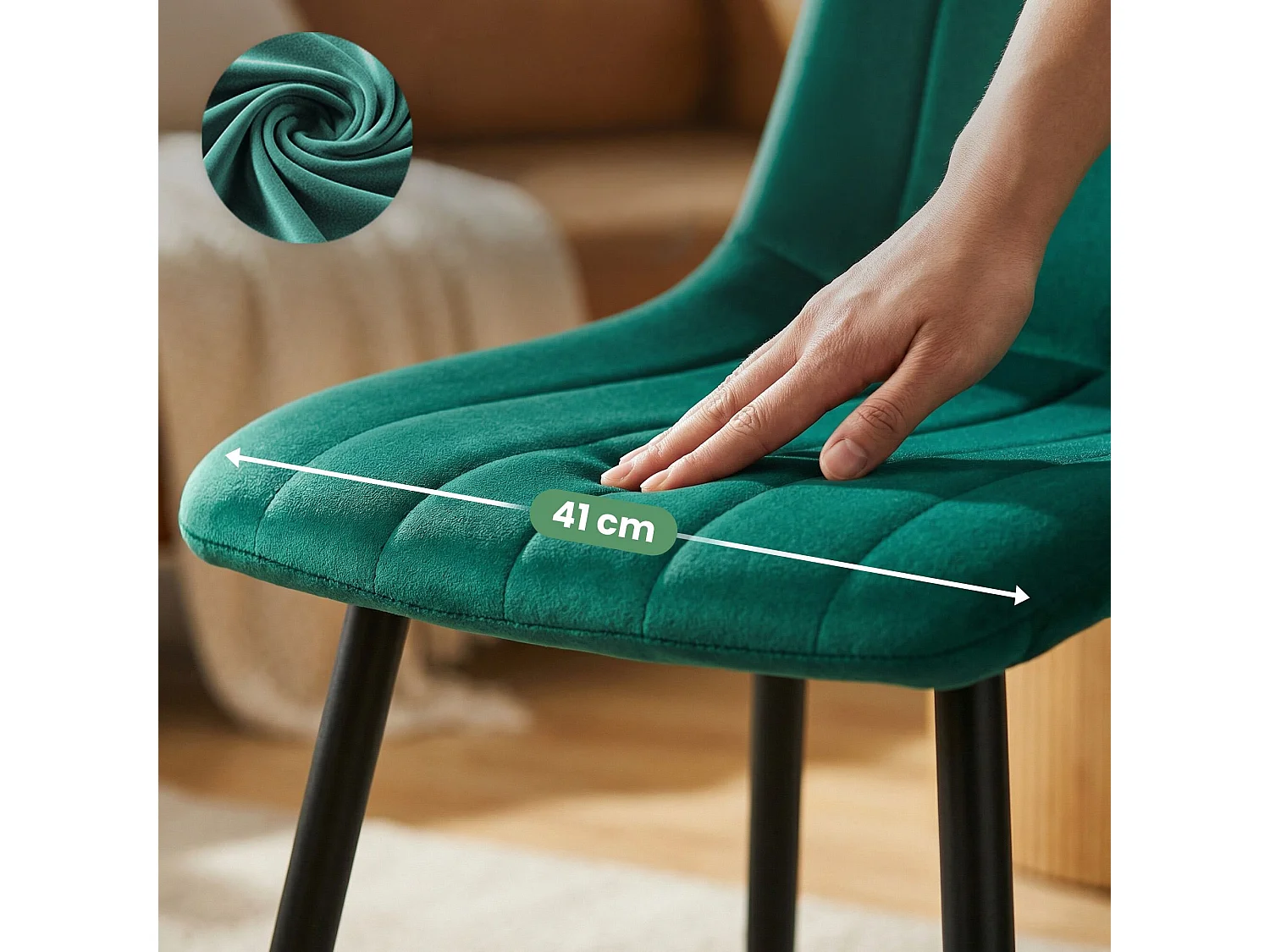 Lot de 8 Chaises en velours matelassées LIVO Vert Bouteille pieds noirs