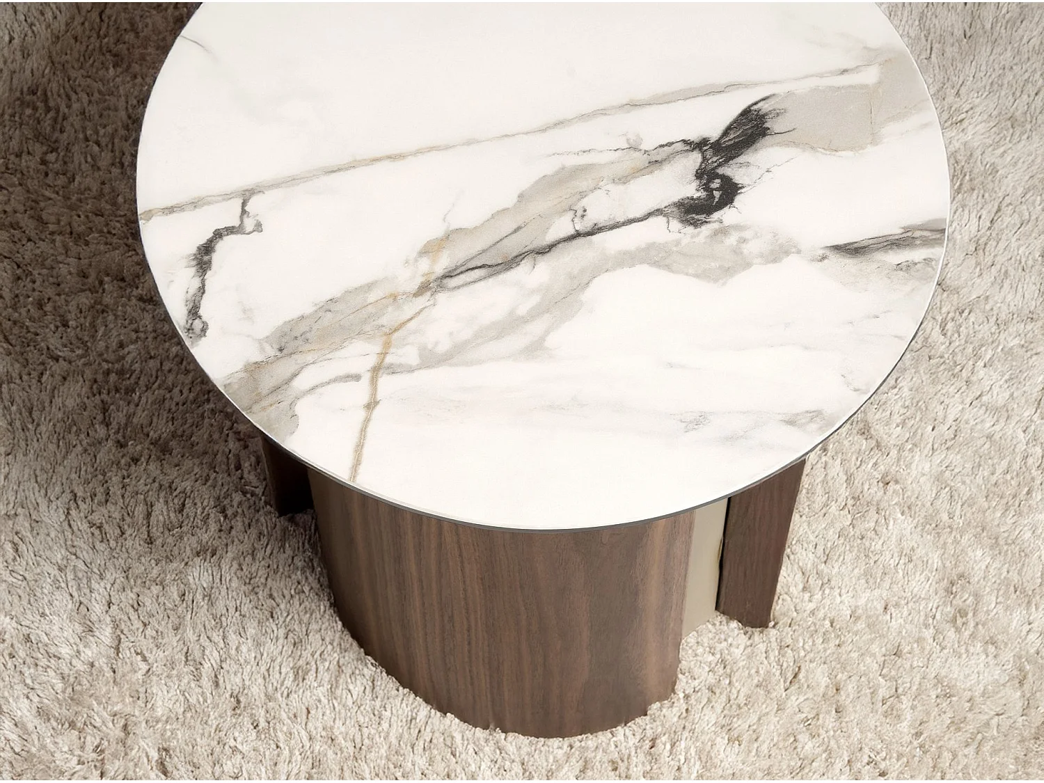 Runder Ecktisch aus Feinsteinzeug, metallisiertem Sandstahl und Nussbaumholz 2166 ANGEL CERDA