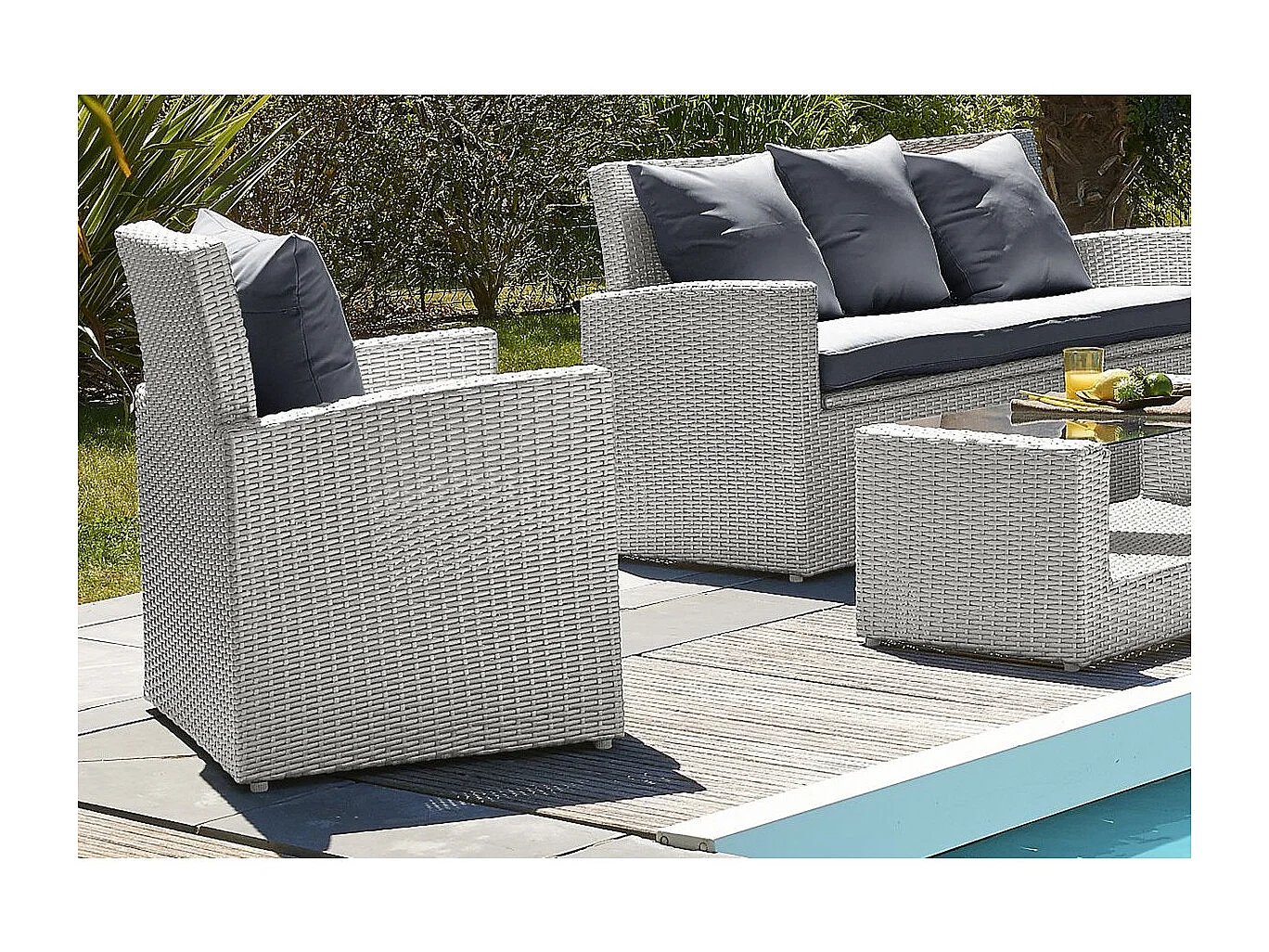 Salon de Jardin 5 Places en Résine Tressée "Porto-Vecchio" 160cm Gris