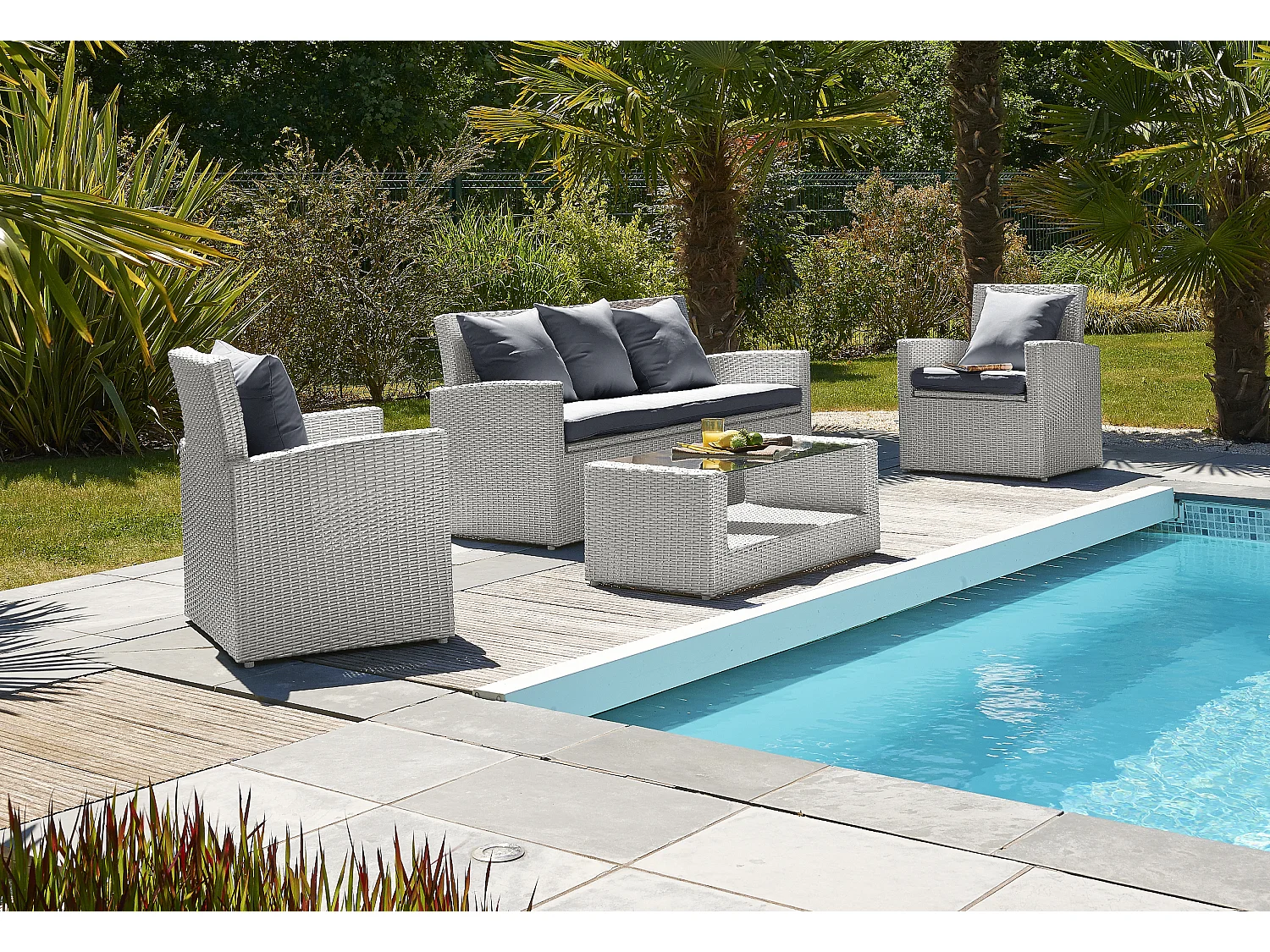Salon de Jardin 5 Places en Résine Tressée "Porto-Vecchio" 160cm Gris