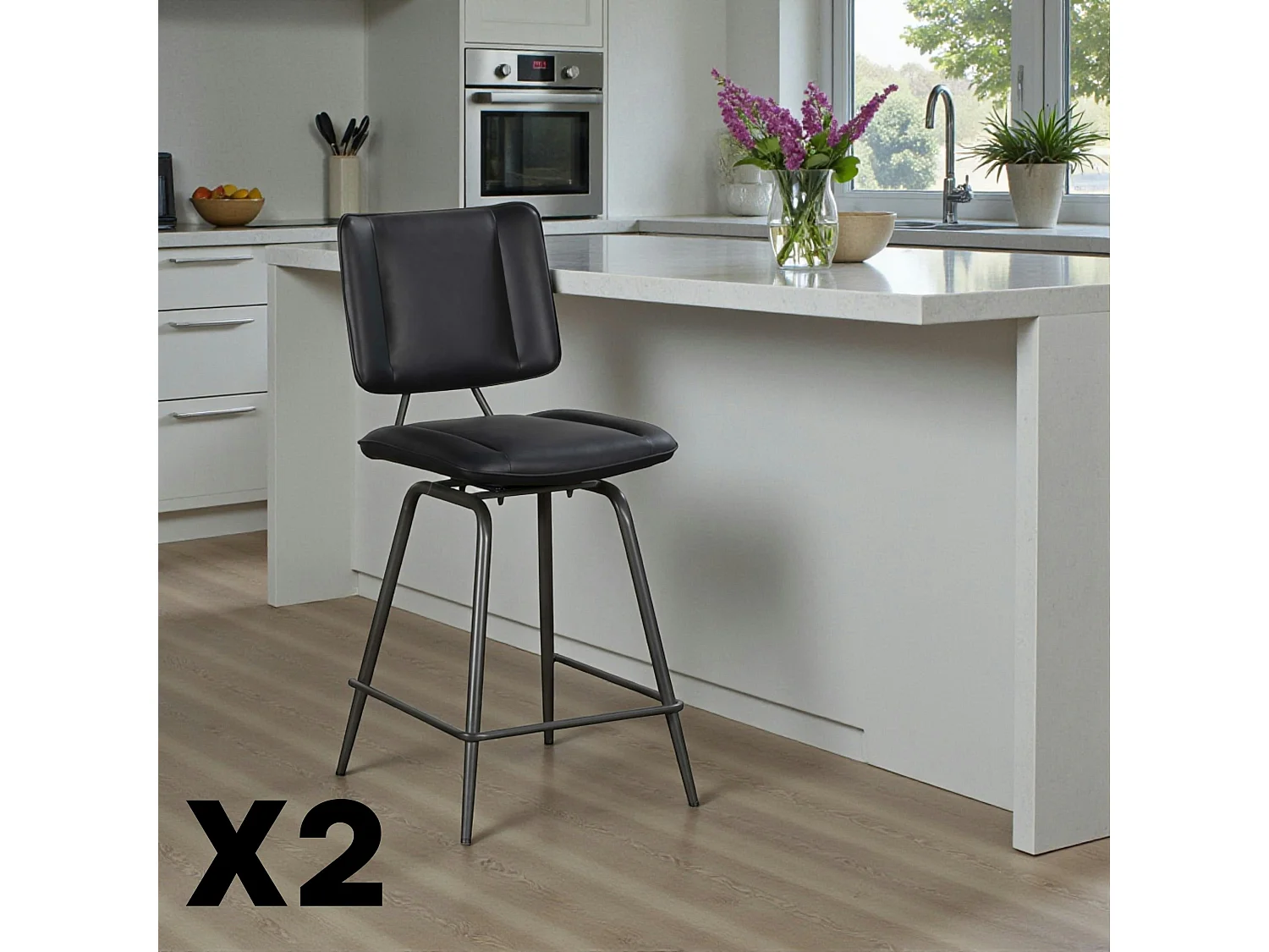 Chaise de bar noire à pieds métal, décor bouton (lot de 2) OKA