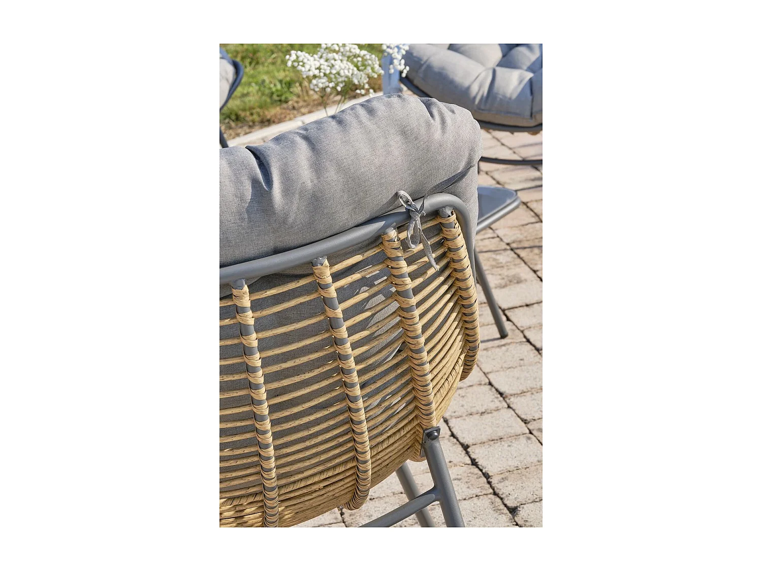 Salotto da giardino 4 posti in resina intrecciata