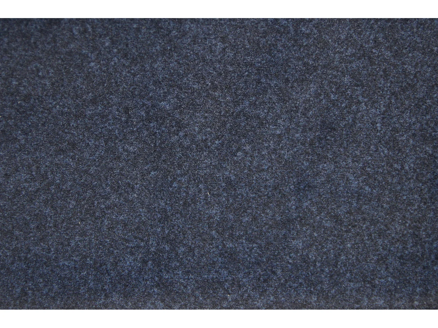 Fauteuil moderne en tissu couleur bleu – style contemporain - Breeze