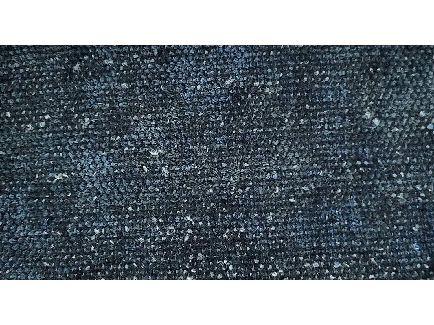 Chaise moderne Diamond Arm avec accoudoirs et pieds en bois