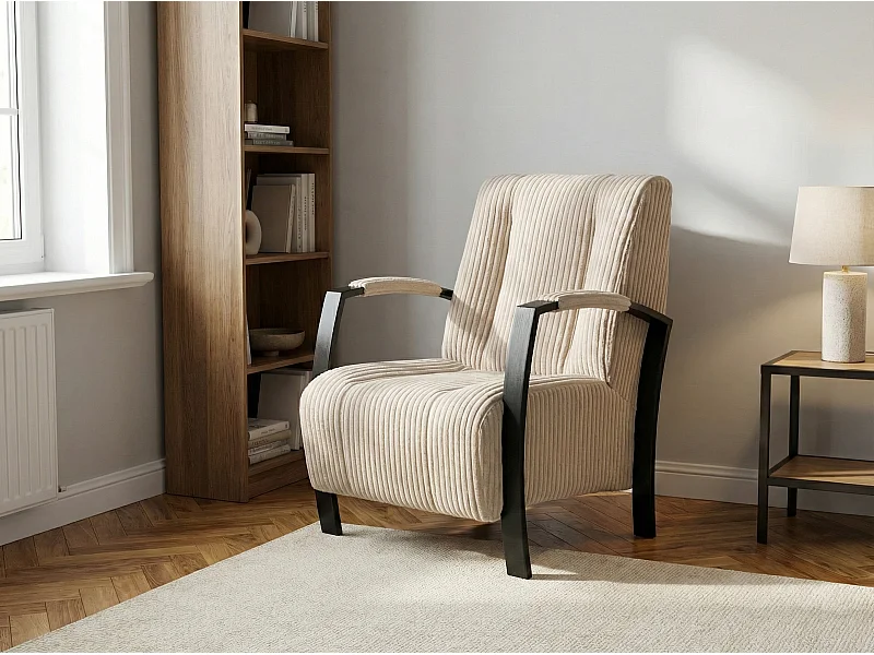 Moderne fauteuil van creme stof – eigentijdse stijl - Looft