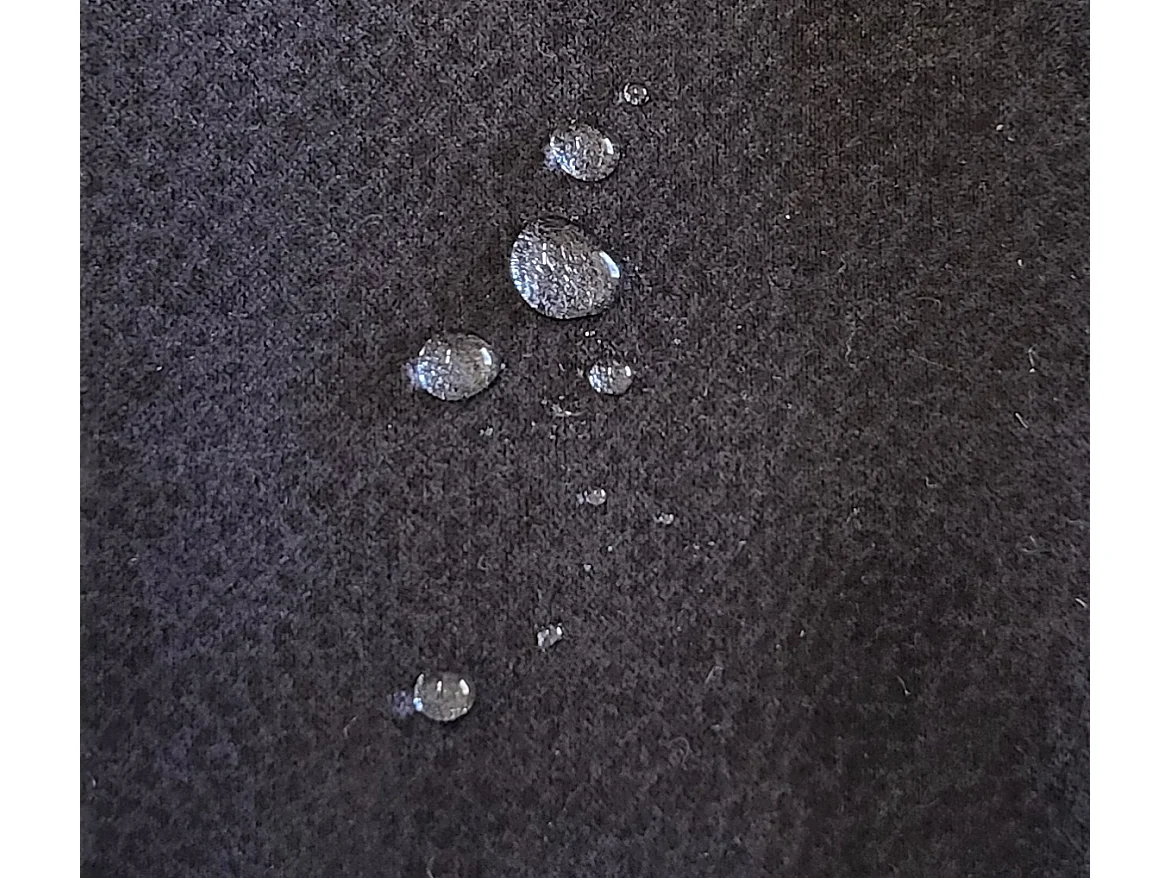 Fauteuil moderne en tissu couleur noir – style contemporain - Looft