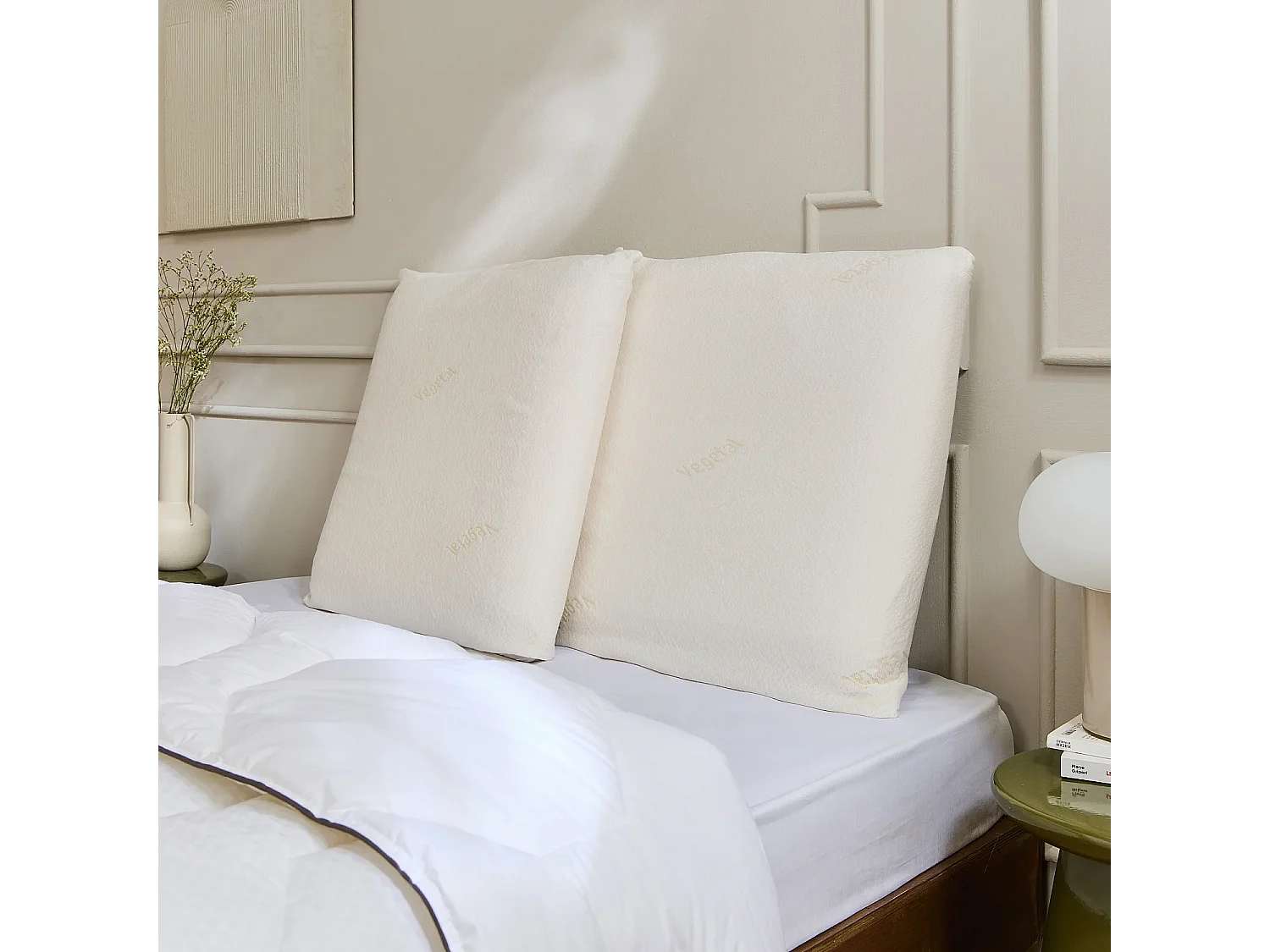 Oreiller ferme en synthétique - 60 x 60 cm